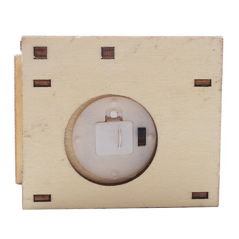 Holzhaus (beleuchtet)